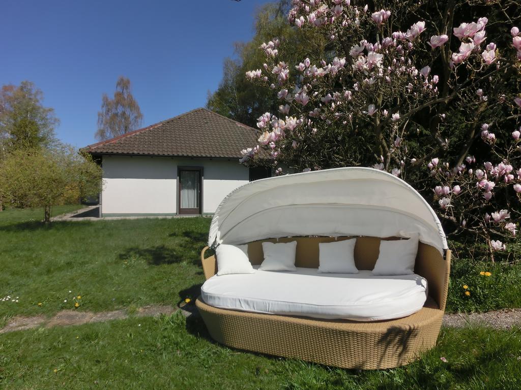 Waldhotel Stein Selbitz Exteriör bild